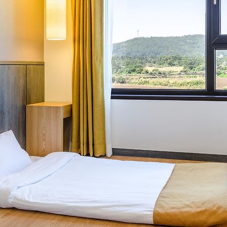 Thira Hotel Seogwipo Esterno foto