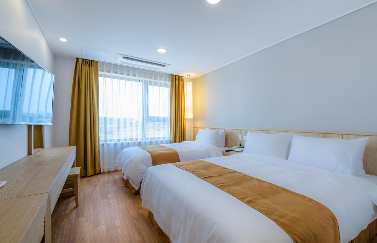 Thira Hotel Seogwipo Esterno foto