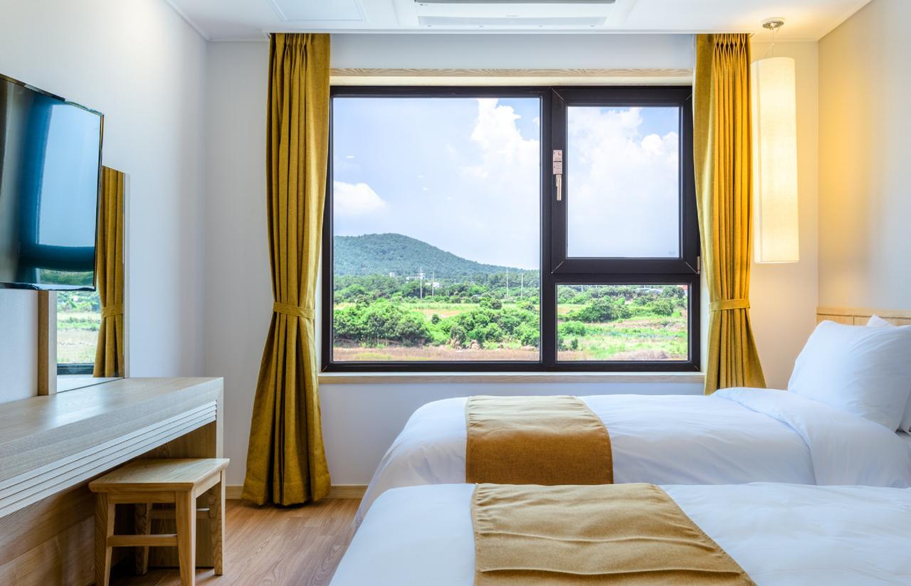Thira Hotel Seogwipo Esterno foto